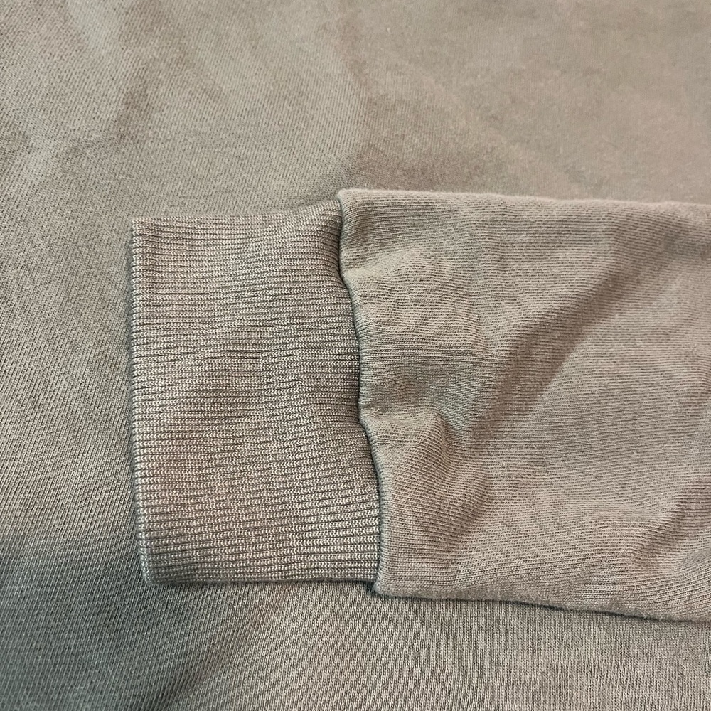 Forever 21 Men’s crewneck sweater- Like New! - Picture 4 of 6